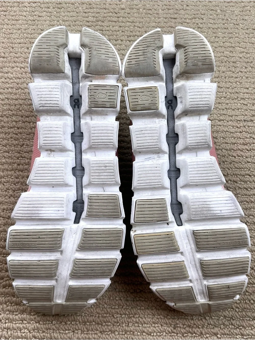 ON Cloud 5 Peach/White Women's Running Shoes Size 8.5